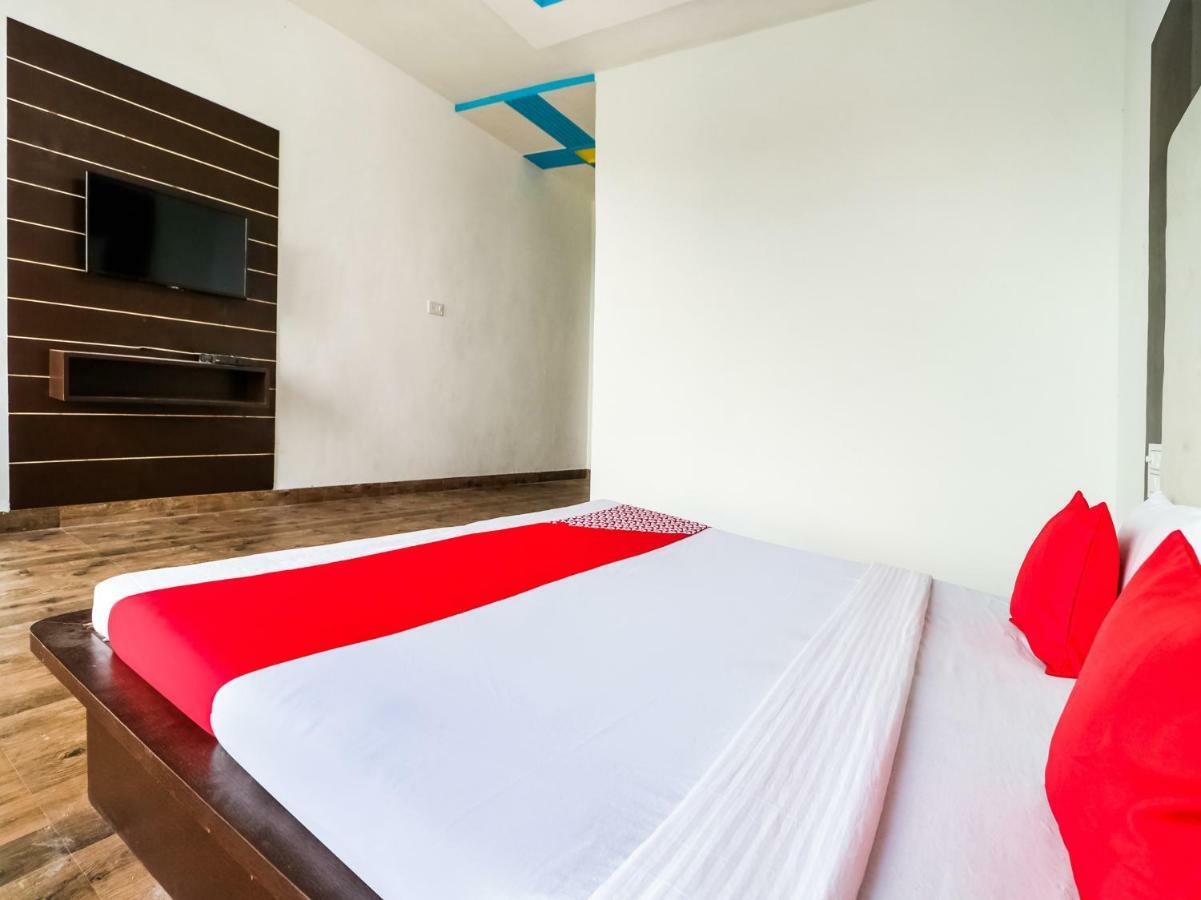 Oyo 47630 Grand Villa Moga ภายนอก รูปภาพ