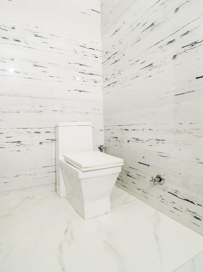 Oyo 47630 Grand Villa Moga ภายนอก รูปภาพ